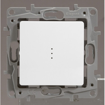 ETIKA Механизм выключателя 1 кл с подсветкой белый legrand 672203